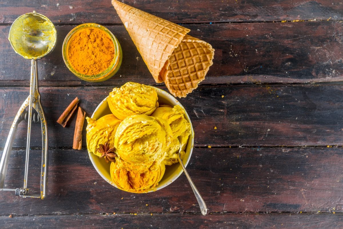 Golden-Milk-Eis: So einfach machst du das Trend-Food selbst