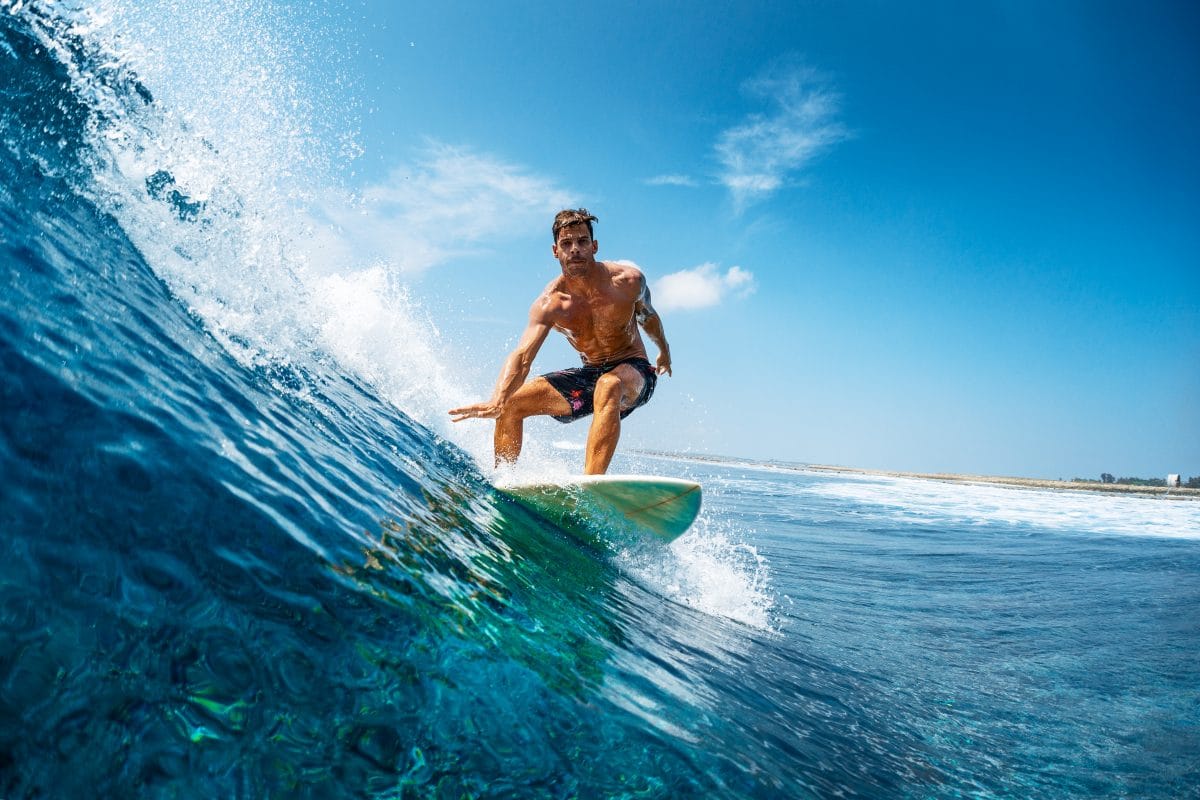 Hawaii-Surfer findet sein Board nach 2 Jahren auf Philippinen wieder