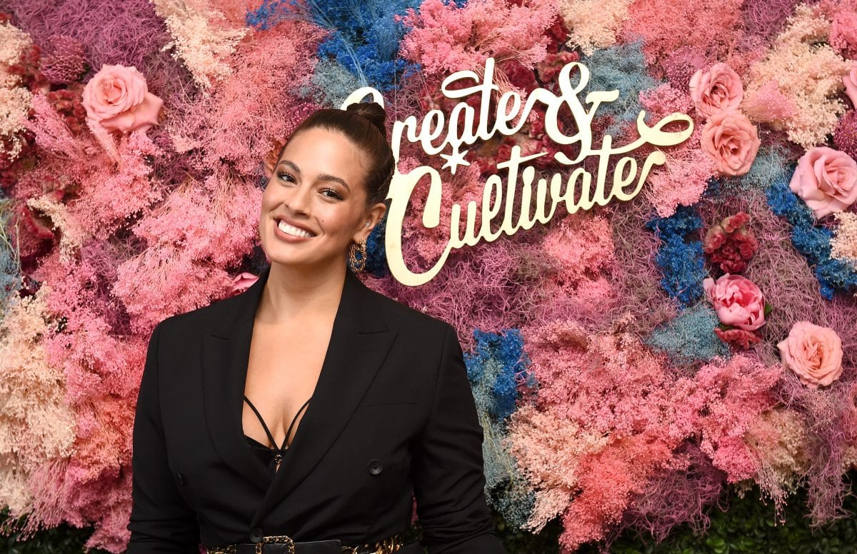 Ashley Graham teilt Nackfoto und wird von Fans gefeiert