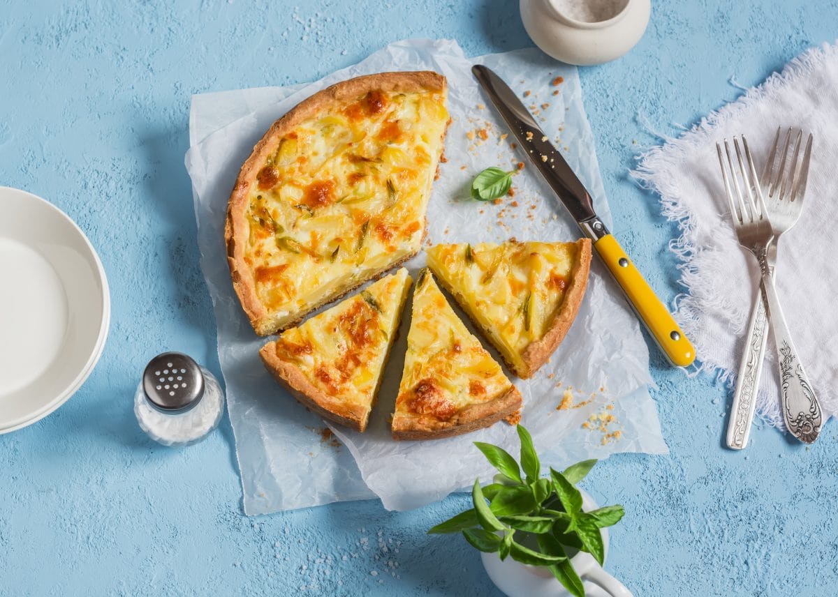 Kartoffel-Tarte mit Gurkensalat Rezept