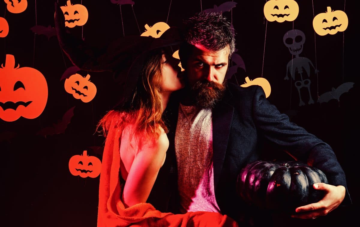 Süßes oder Saures? Die fünf heißesten Halloween-Sexstellungen