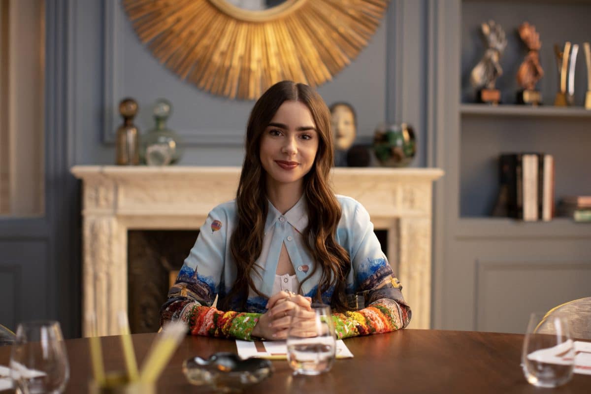 „Emily in Paris“: Lily Collins bestätigt zweite Staffel auf Instagram