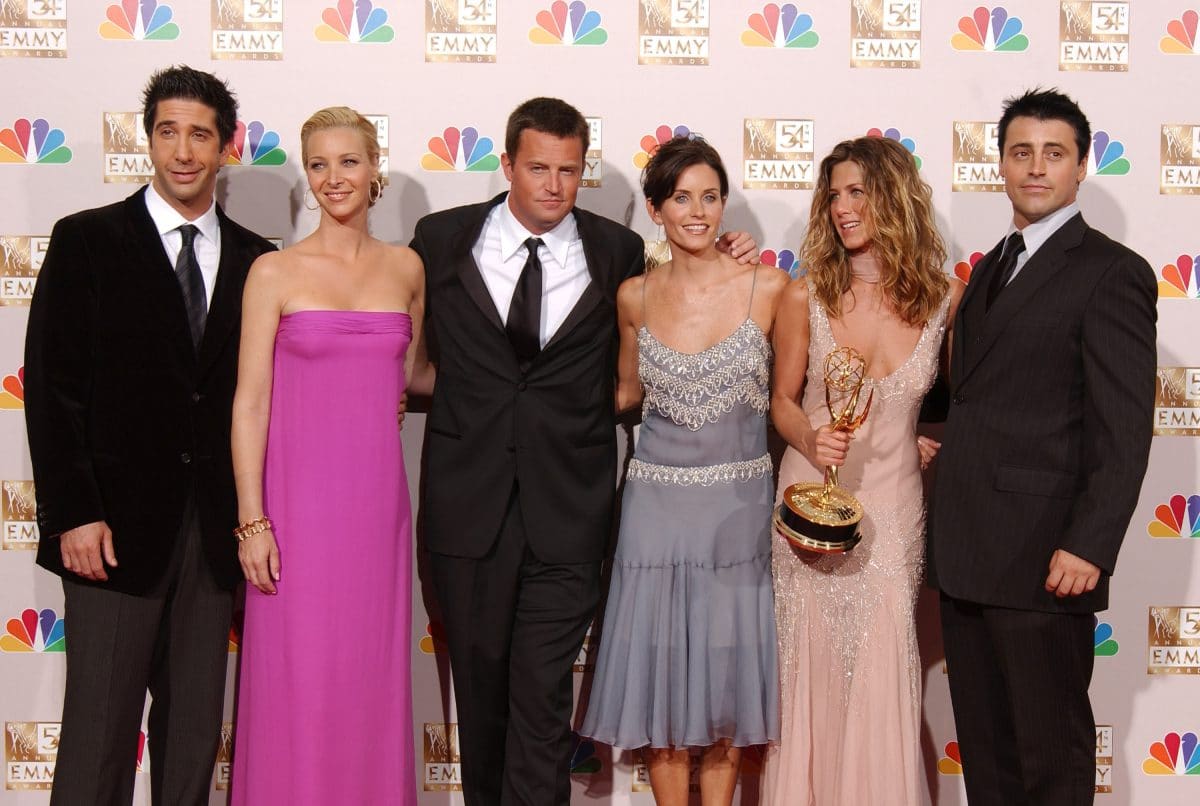 Matthew Perry kündigt „Friends“-Reunion auf Twitter an