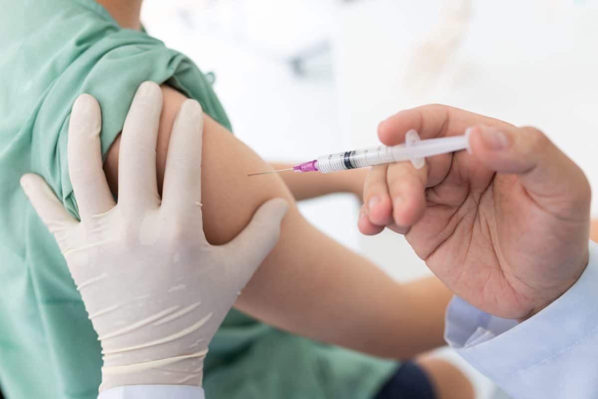 Großbritannien erteilt Zulassung für Corona-Impfstoff