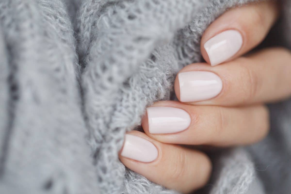 Natural Nails: Diese Maniküre ist 2021 voll im Trend