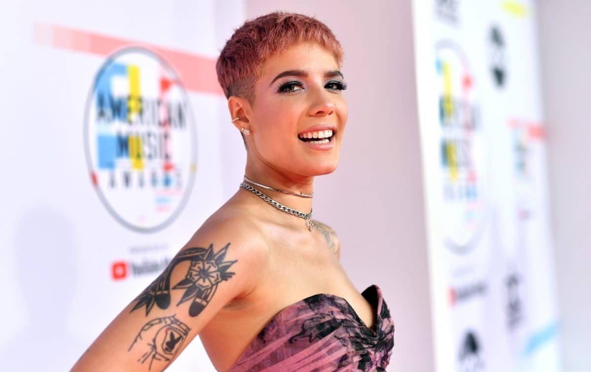 Sängerin Halsey ist schwanger