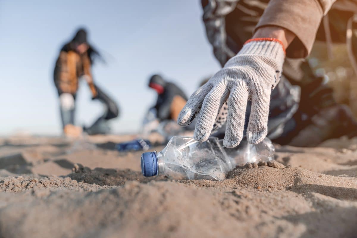 Traumstrände auf Bali versinken im Plastikmüll