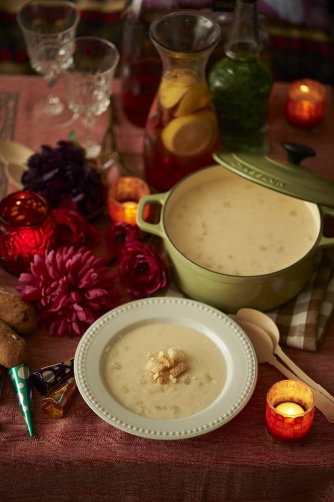 Grüner Veltliner-Cremesuppe mit Backerbsen