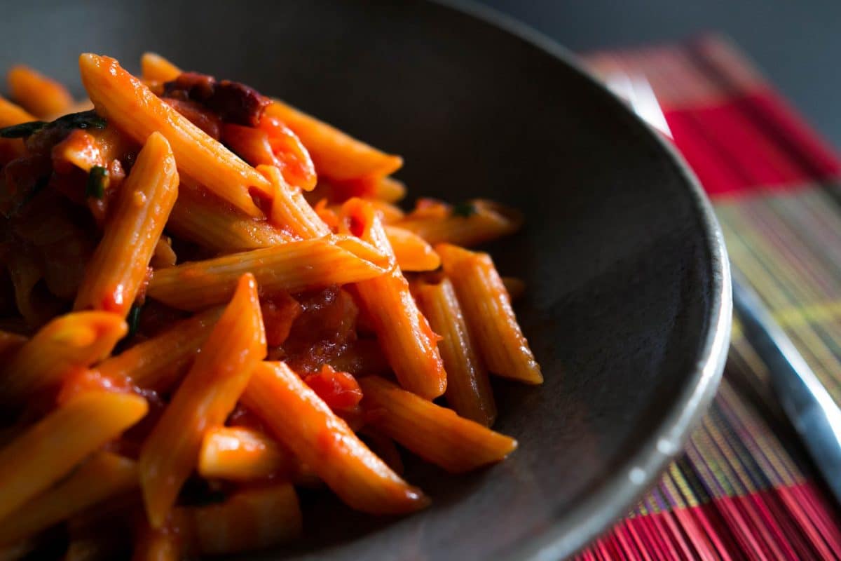 Pasta mit Gemüsesugo