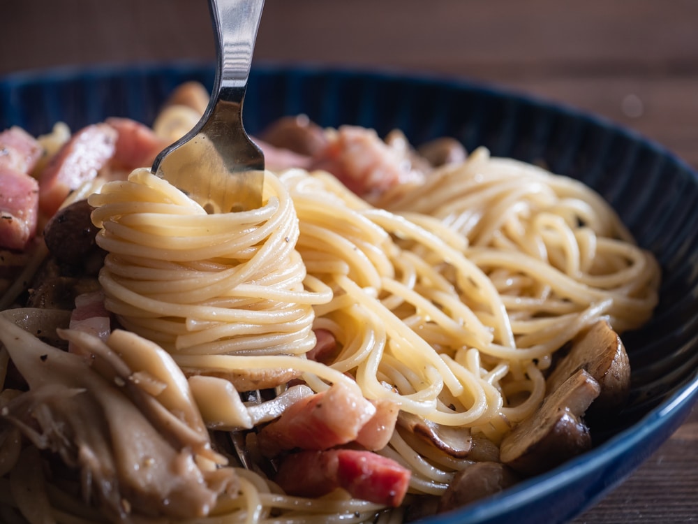 Winterliches Nudelgröstl mit Kraut und Speck