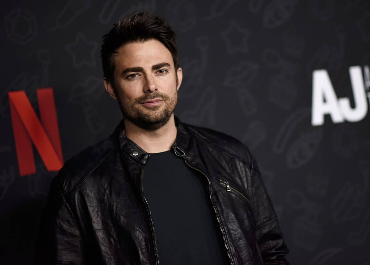 Jonathan Bennett nackt: „Mean Girls“-Star postet aus Versehen Penis-Foto auf Instagram