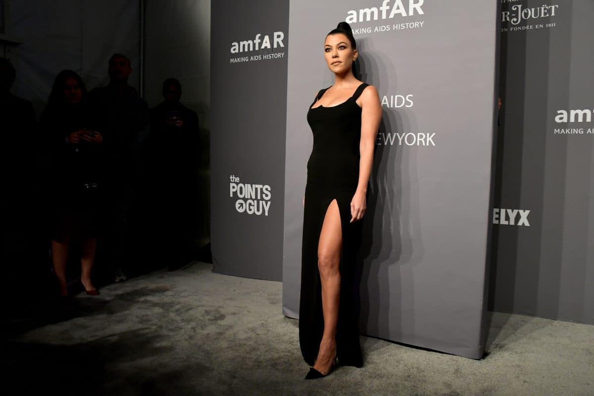 Kourtney Kardashian macht Beziehung zu Travis Barker offiziell