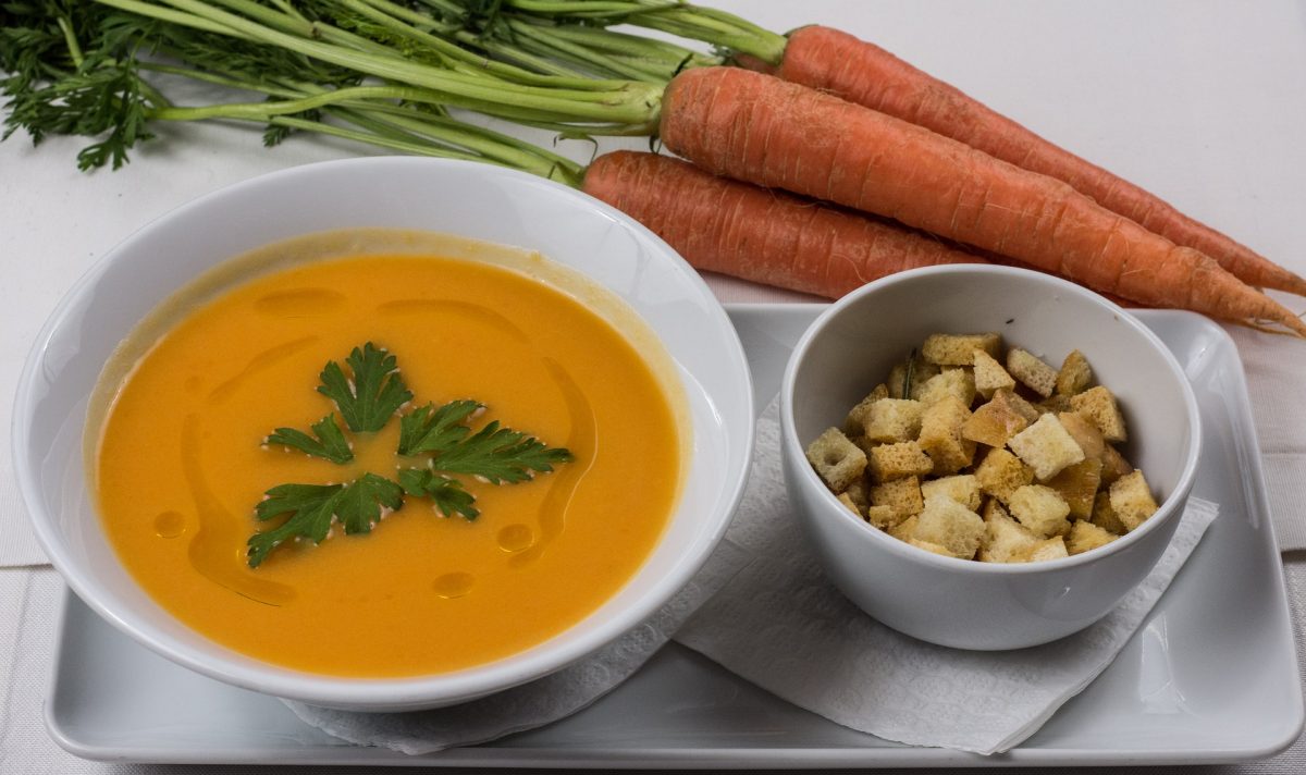 Karotten-Orangensuppe mit Ingwer