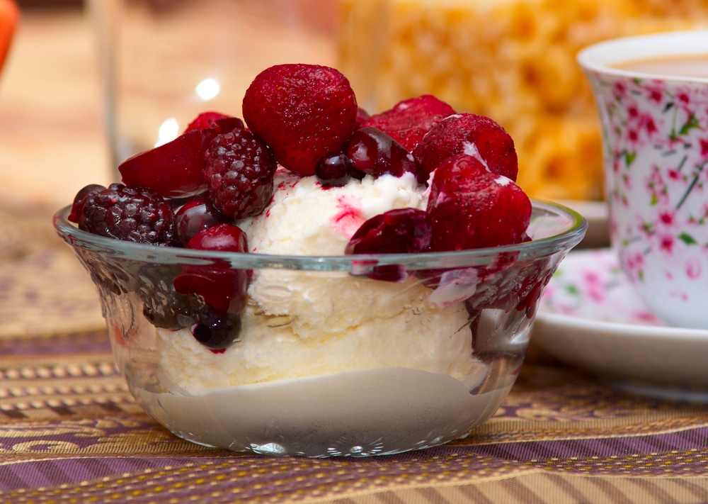 Heiße Liebe - Vanillecreme mit Himbeeren