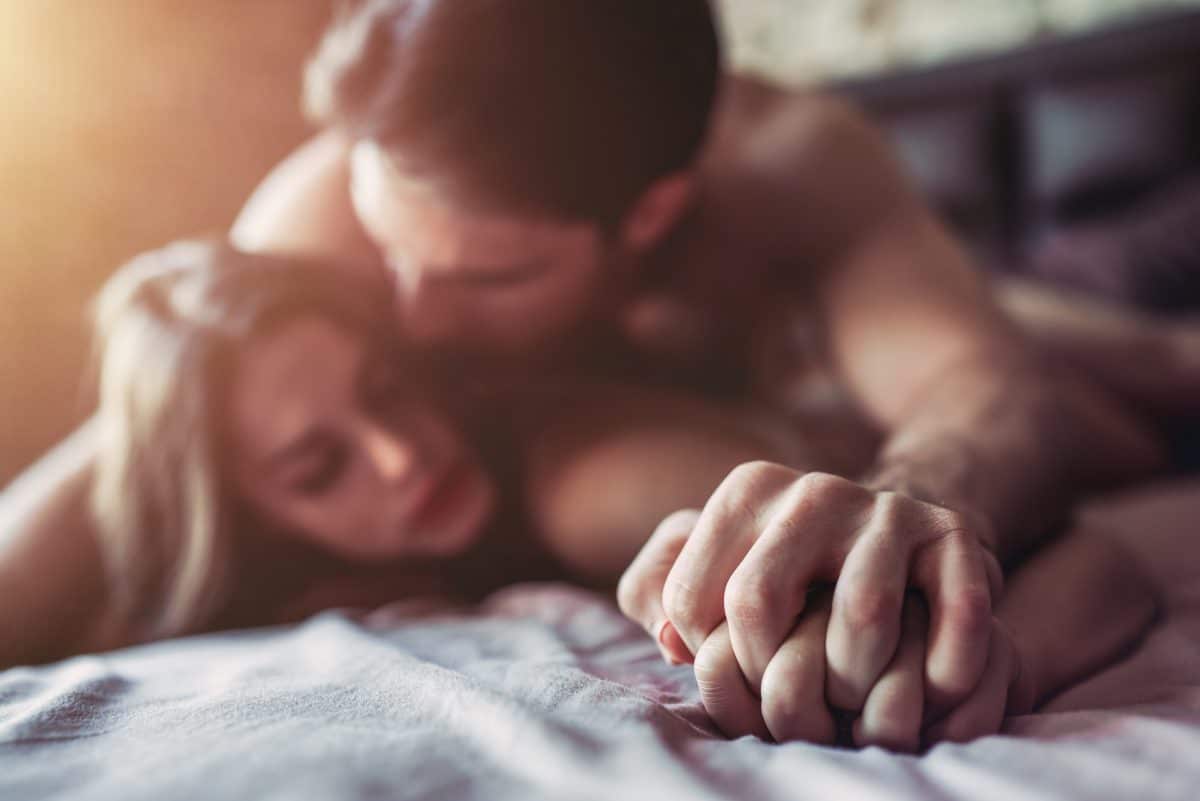 Darauf solltet ihr beim Vorspiel für Analsex unbedingt achten
