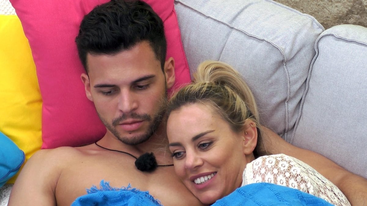 „Love Island“: Erster Streit bei Traumpaar Dennis und Nicole