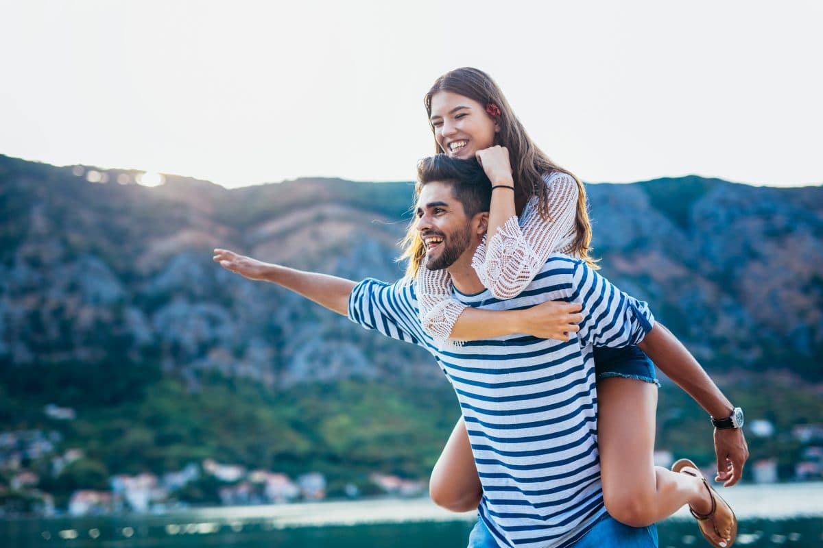 Frühjahrsputz für deine Beziehung: So räumst du in der Liebe auf