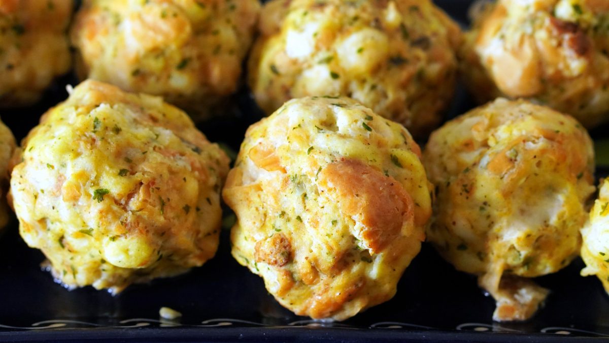 Vegane Semmelknödel mit Linsen