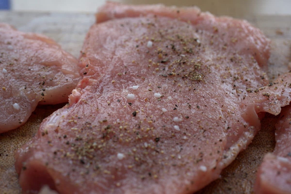 Naturschnitzel mit Gemüsenudeln