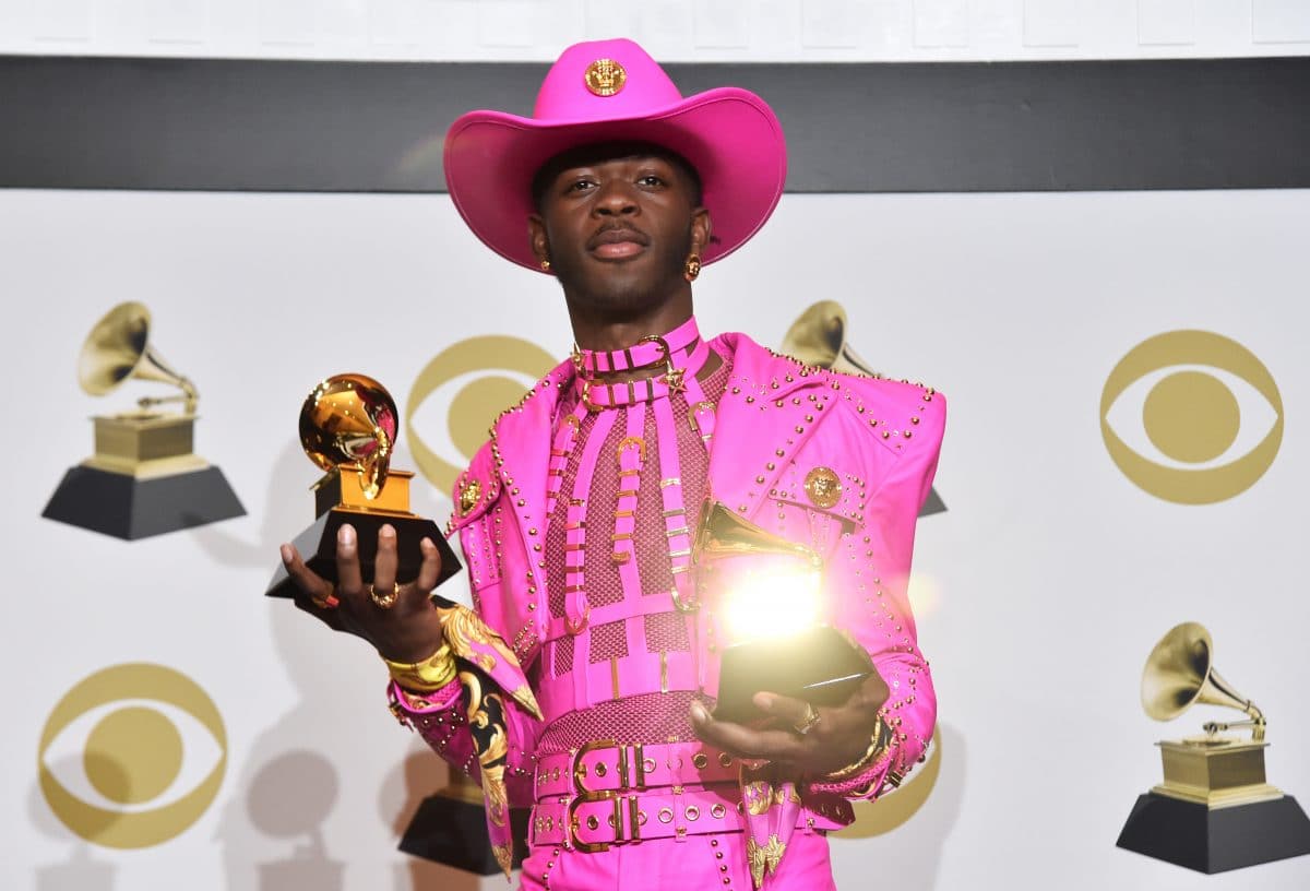 Lil Nas X wegen Satan-Sneaker von Nike verklagt