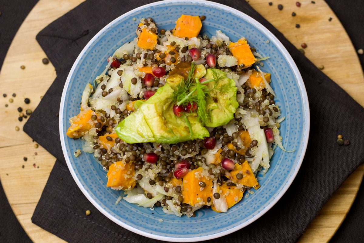 Linsensalat mit Süßkartoffeln und Paprika