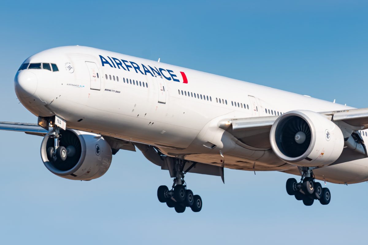 Air France Flugzeug fliegt mit Speiseöl im Tank nach Kanada