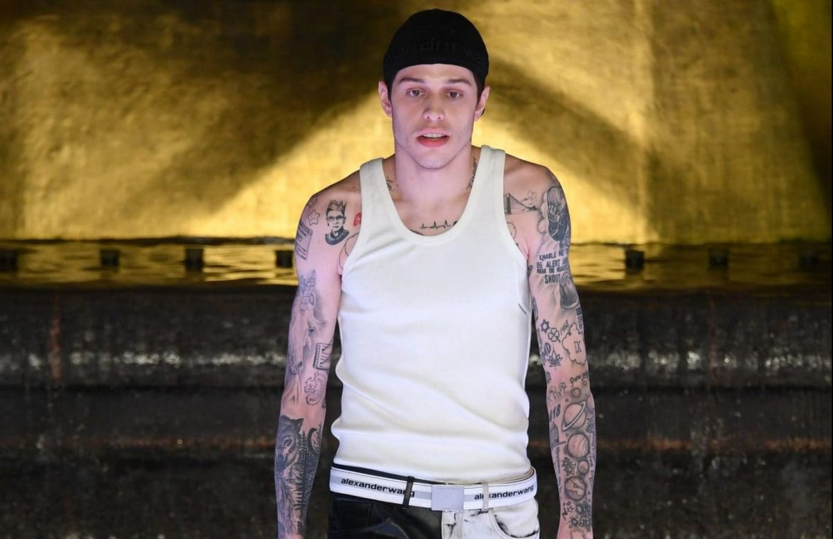 Pete Davidson lässt sich seine Tattoos entfernen