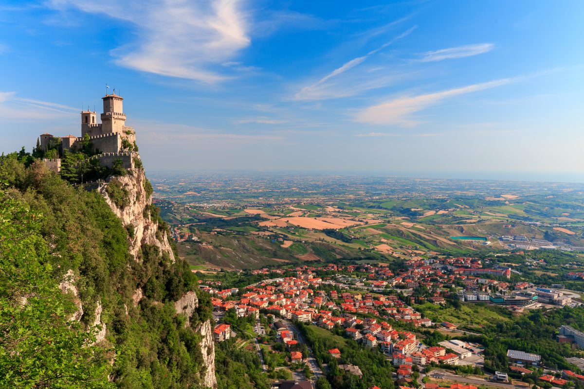 San Marino bietet Sputnik-Impfstoff für Touristen an