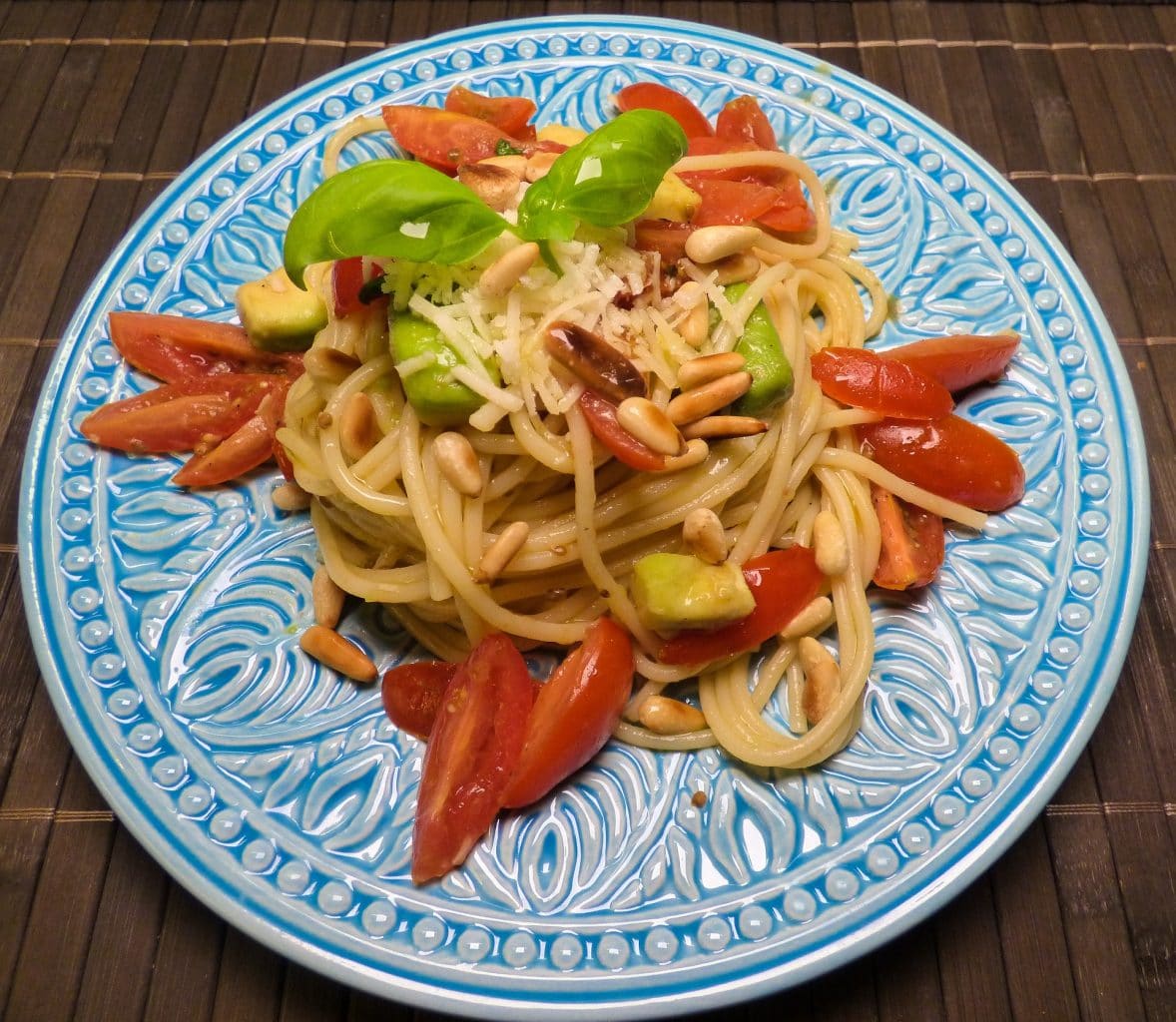 Thunfisch-Avocado-Nudelsalat