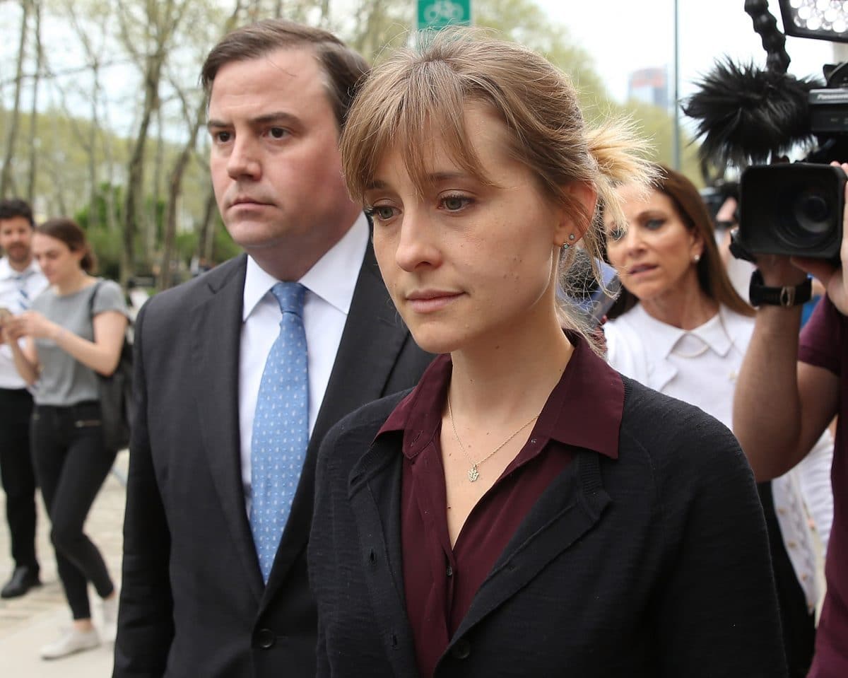 Smallville-Star Allison Mack: Drei Jahre Haft wegen Sex-Sekte Smallville-Star Allison Mack: Drei Jahre Haft wegen Sex-Sekte