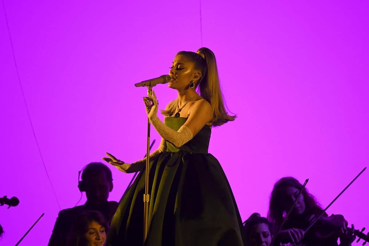 Ariana Grande singt Live-Konzert im Videospiel Fortnite