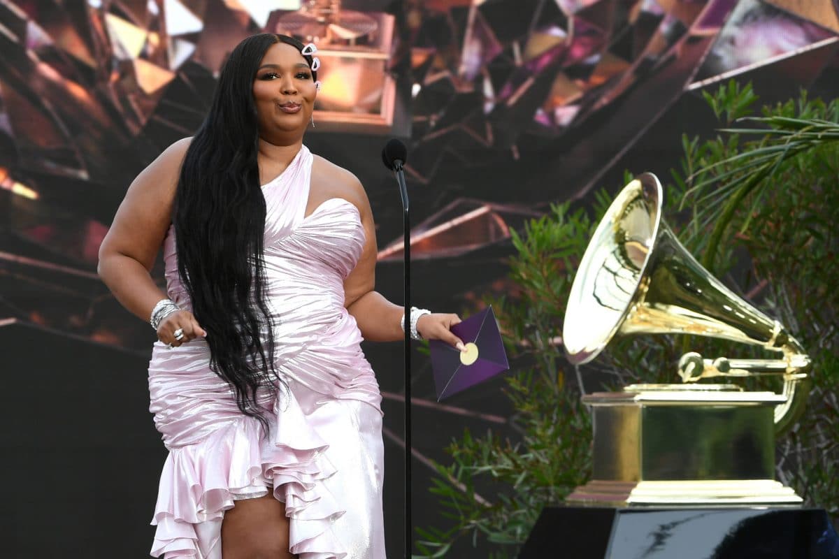 Lizzo bricht auf Instagram-Live wegen Haterkommentaren in Tränen aus