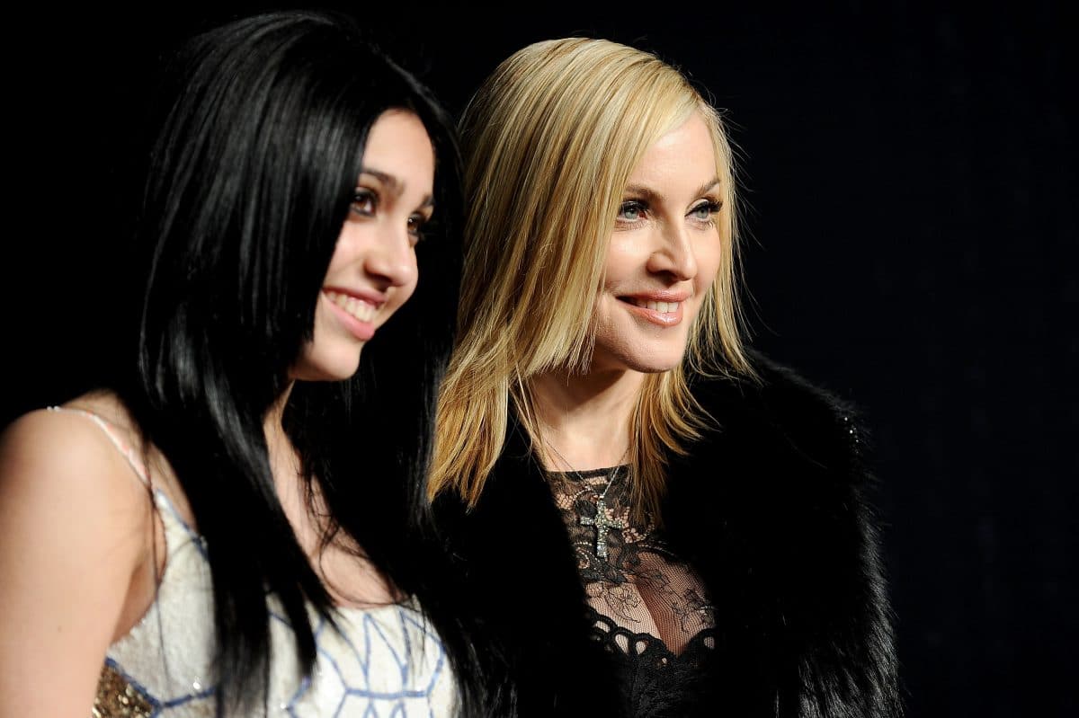 Lourdes Leon: Madonnas Tochter bezahlte ihr Studium selbst Lourdes Leon: Madonnas Tochter bezahlte ihr Studium selbst