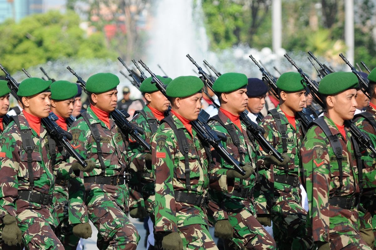 Militärdienst in Indonesien: „Jungfrauentest“ als Voraussetzung für Frauen