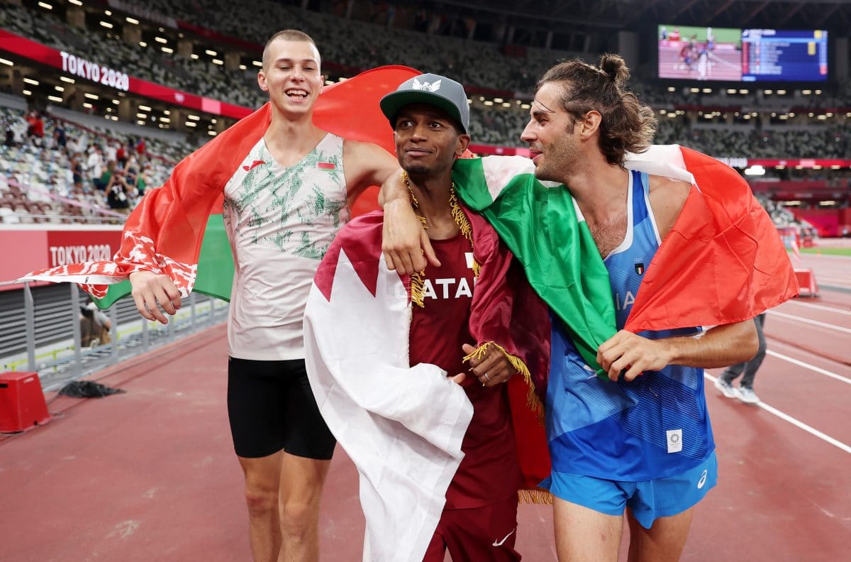 Bester Moment bei Olympia: Hochspringer aus Katar und Italien teilen Goldmedaille Bester Moment bei Olympia: Hochspringer aus Katar und Italien teilen Goldmedaille