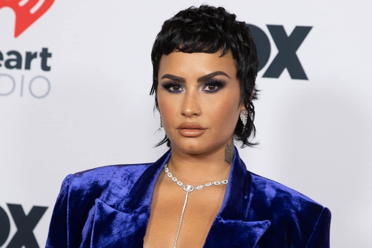 Demi Lovato jagt in neuer Doku-Serie UFOs Demi Lovato jagt in neuer Doku-Serie UFOs