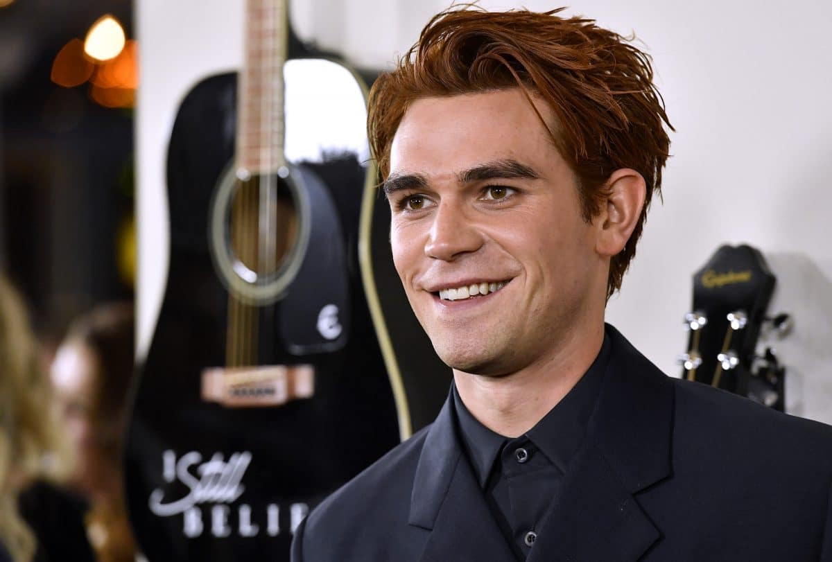 „Riverdale“-Star KJ Apa ist Vater geworden