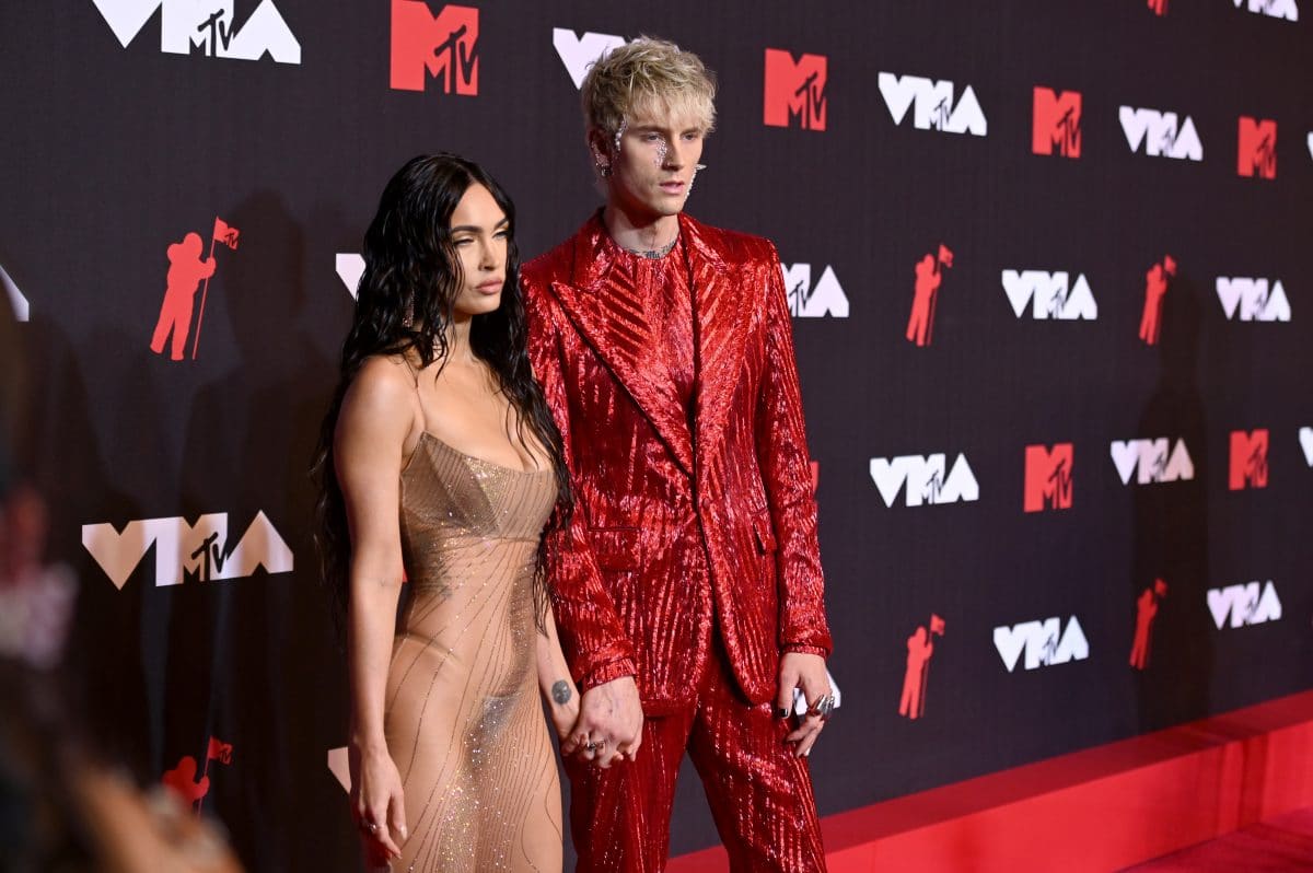 Megan Fox und Machine Gun Kelly haben sich verlobt – inklusive Blutzeremonie