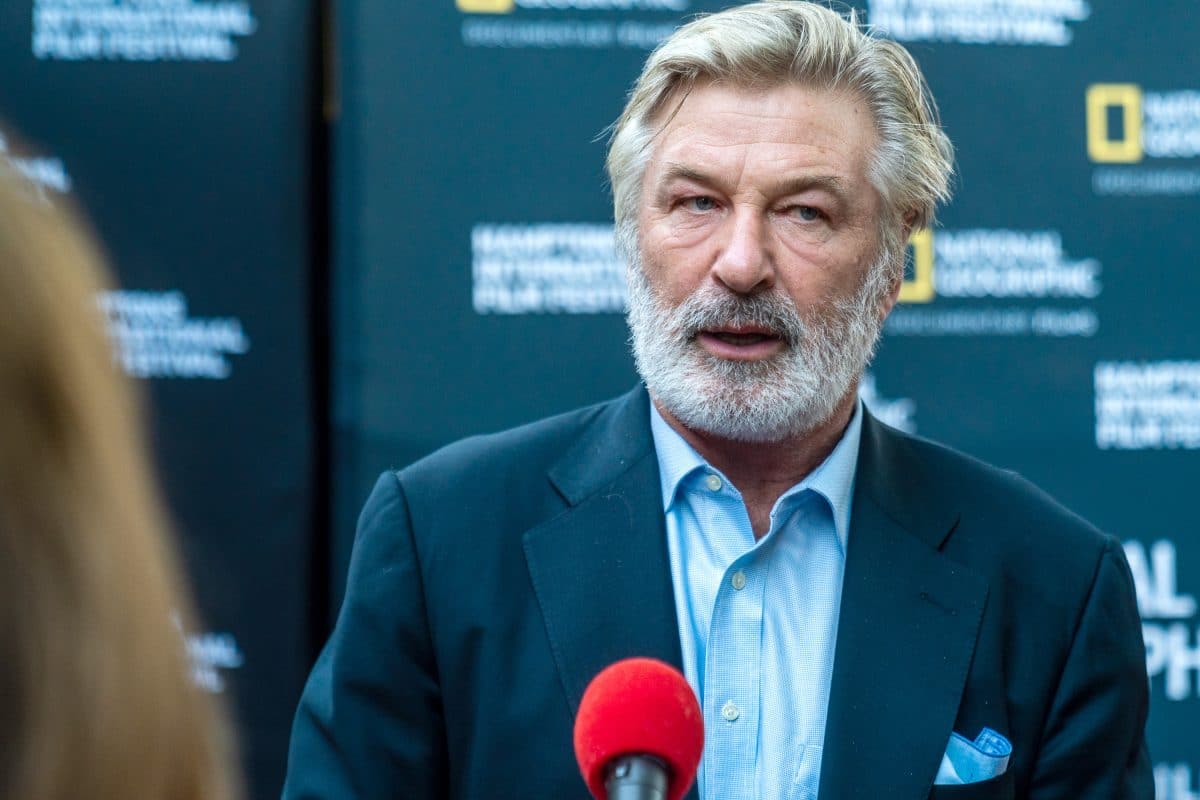 Regieassistent von Alec Baldwin gesteht Fehler nach Tod von Kamerafrau