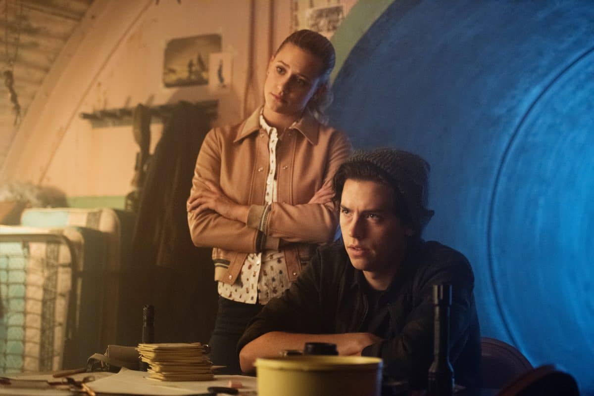 Riverdale: In der neuen Staffel kommt das Crossover mit Chilling Adventures of Sabrina