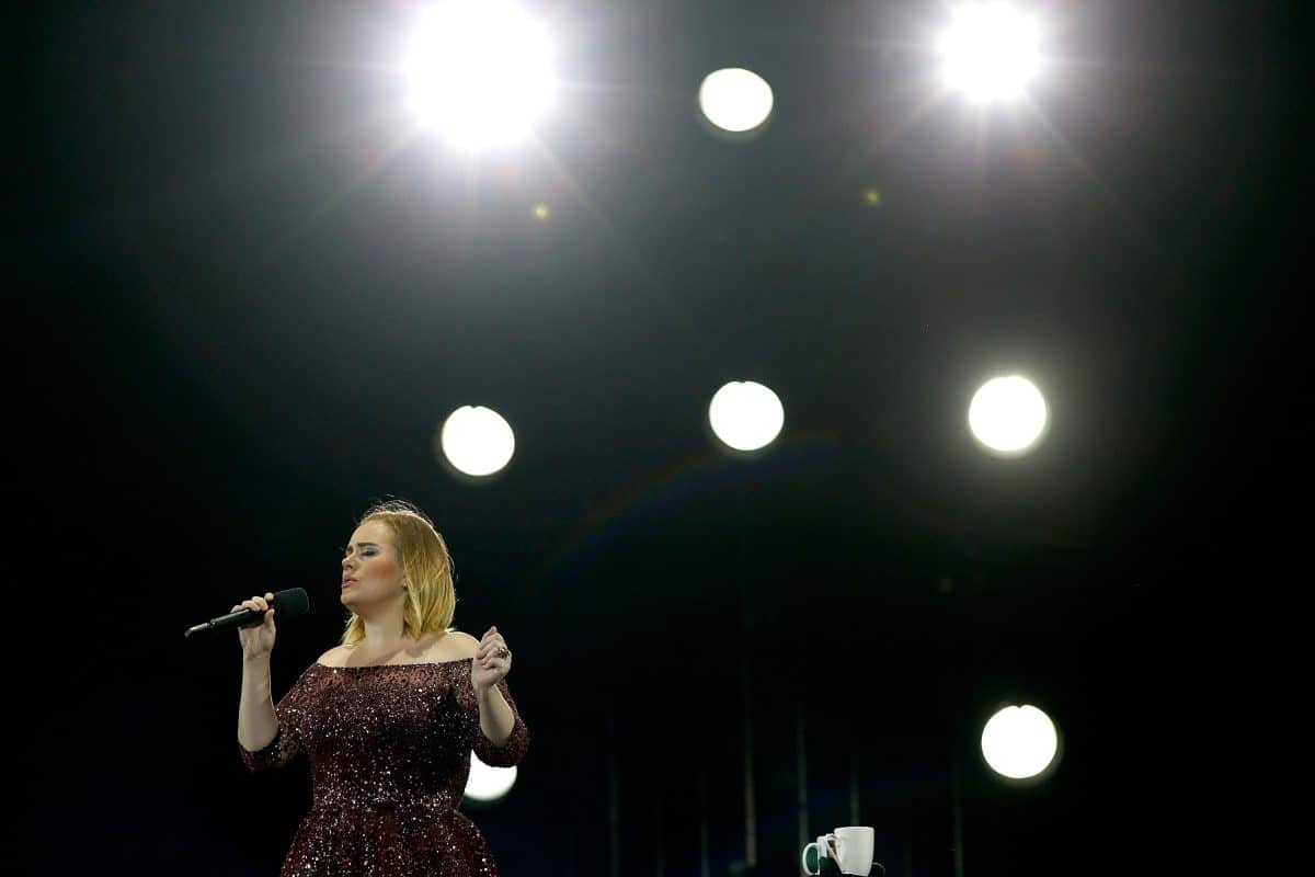Adeles neues Album „30“ ist da und überrascht mit Tonaufnahmen ihres Sohnes