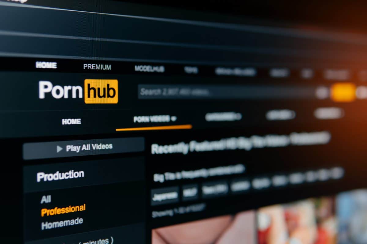 „Play Hard, Study Hard“: Mathelehrer wird zum Pornhub-Star