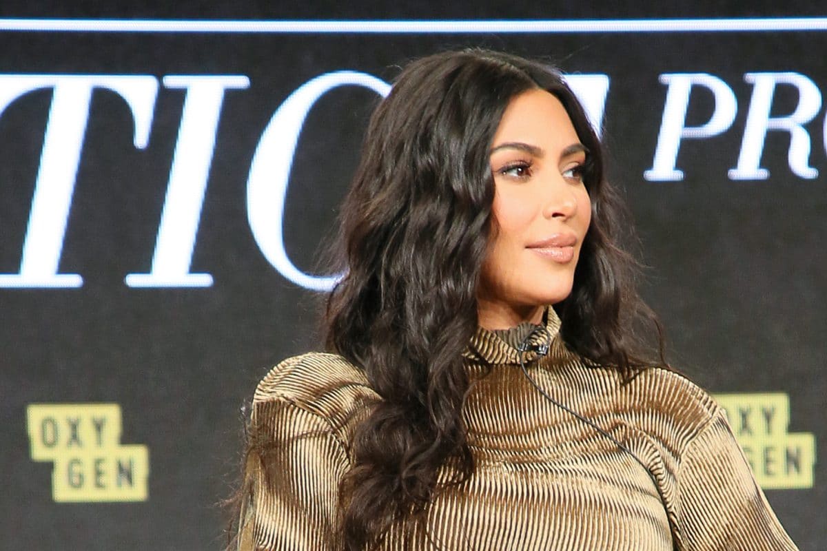 Kim Kardashian besteht erste wichtige Jus-Prüfung