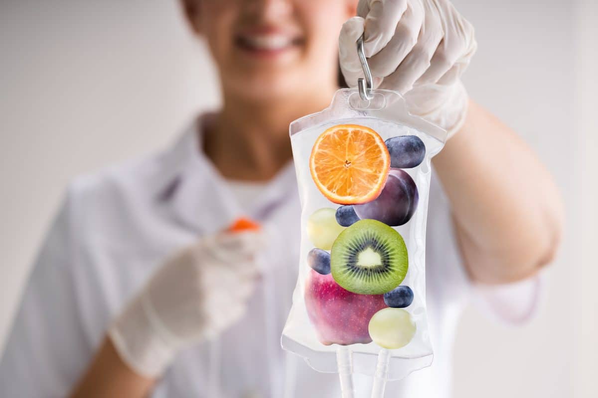 Vitamine in Infusionsform: Ein flüssiges Wundermittel?