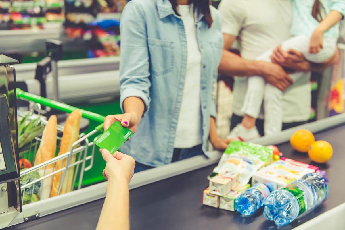 Texas: Frau will fremdes Baby für 500.000 Dollar an Supermarktkasse kaufen