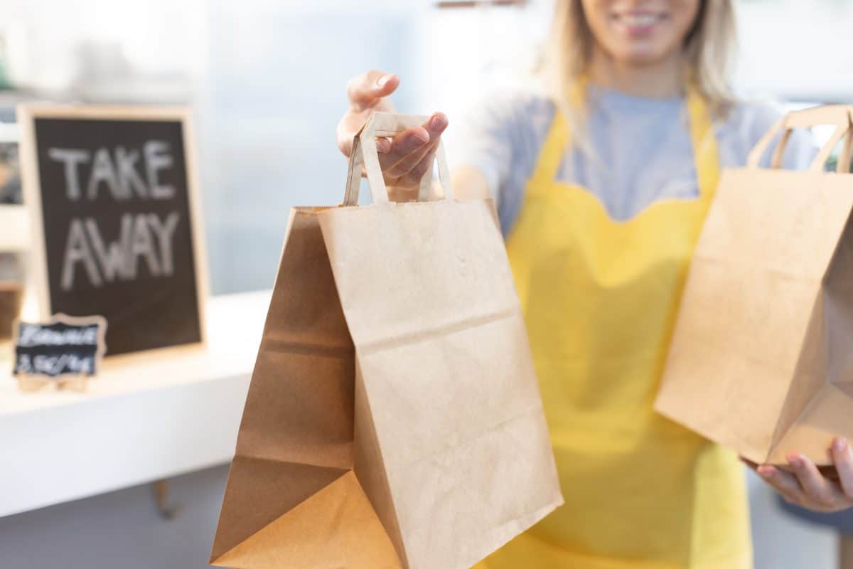 Diese Frau gibt im Monat 900 Pfund für Take-away Essen aus