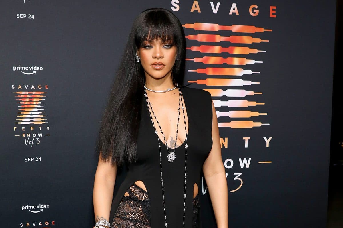 Rihanna begeistert Fans mit Dessous-Kollektion für Männer