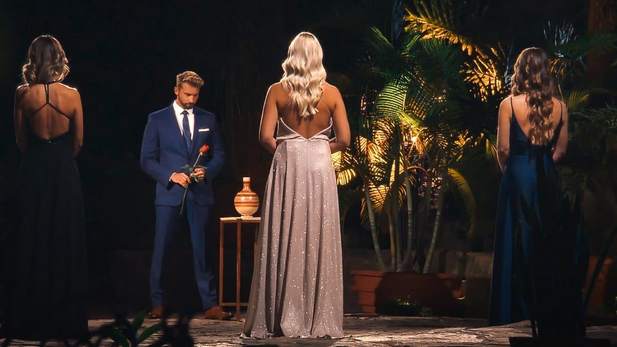 Bachelor 2022: Deshalb musste sich Dominik sein Date mit Tequila schön trinken