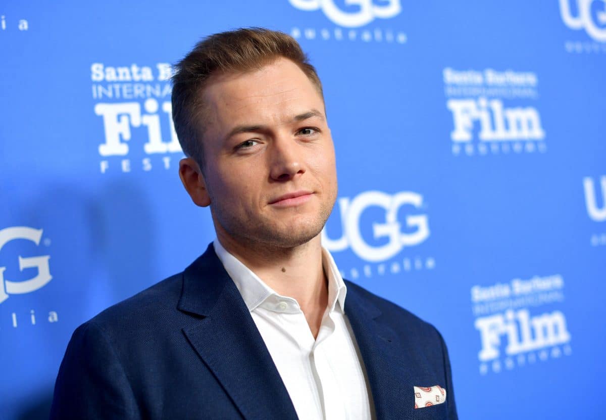 „Kingsman“-Star Taron Egerton bricht auf der Bühne bewusstlos zusammen