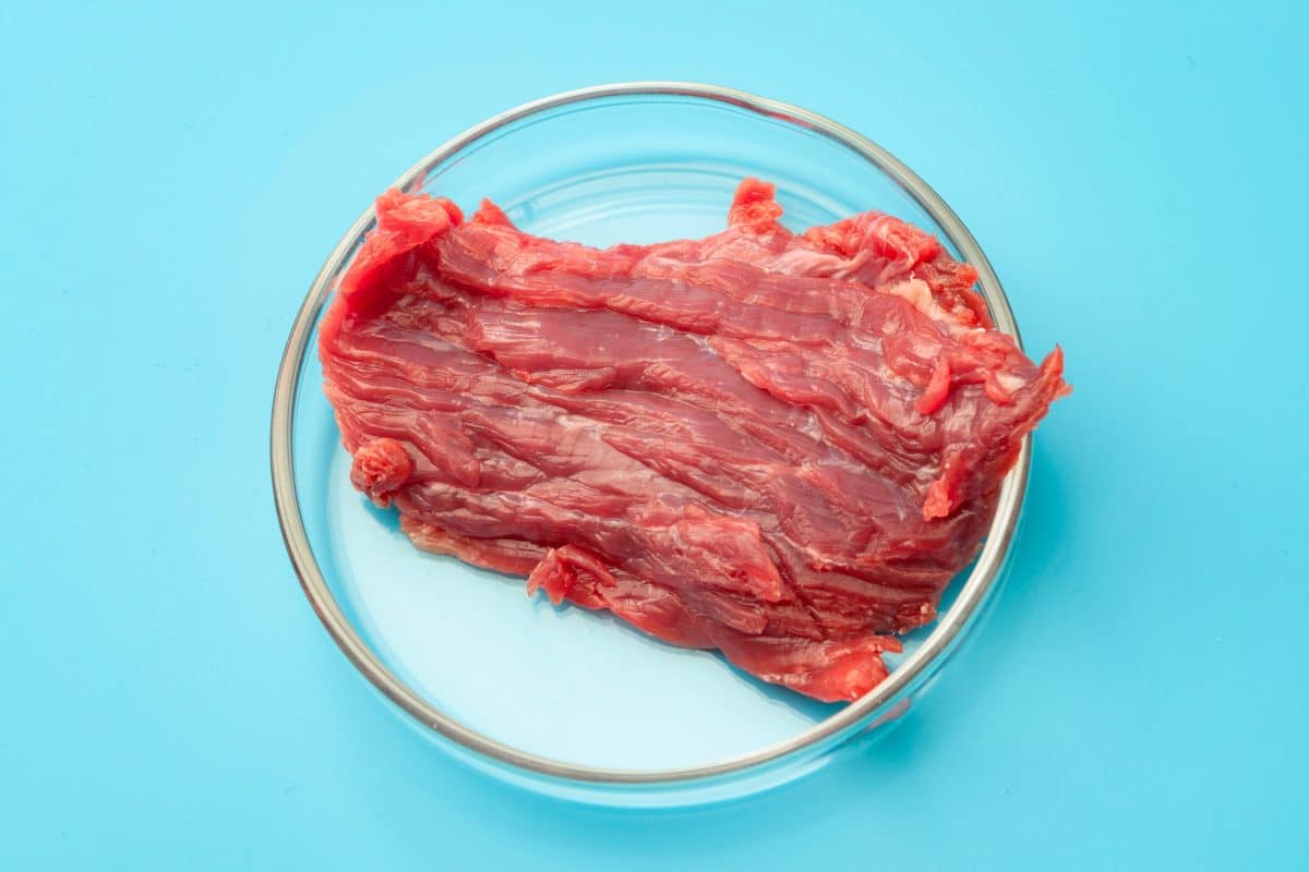 Instagram-Star ernährt sich seit 20 Jahren fast nur von rohem Fleisch